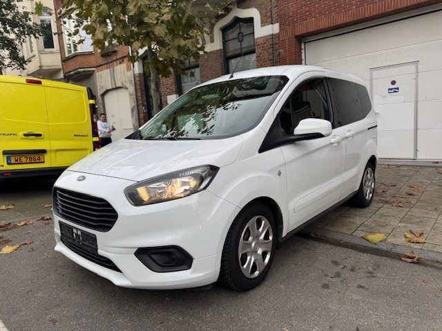 Ford Tourneo Trend 1.5 TDCI 75kW