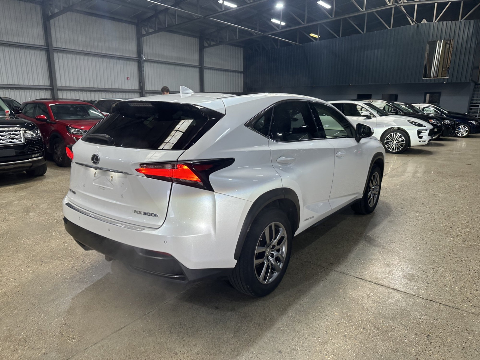 Lexus NX  300h 114kW