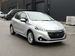 Peugeot 208 Style 1.2i 60kW