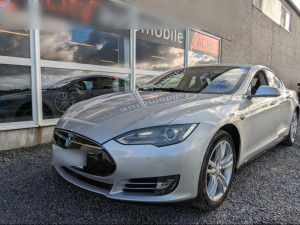 Tesla Model S  60 kWh 181kW