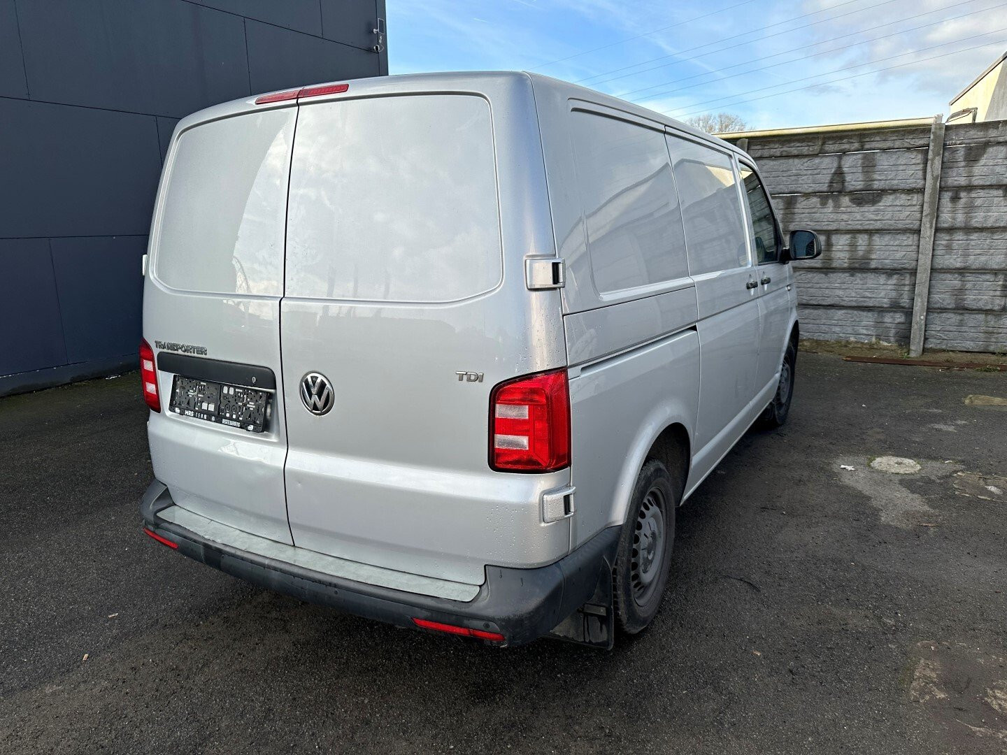 Volkswagen Transporter  2.0 TDI 84kW