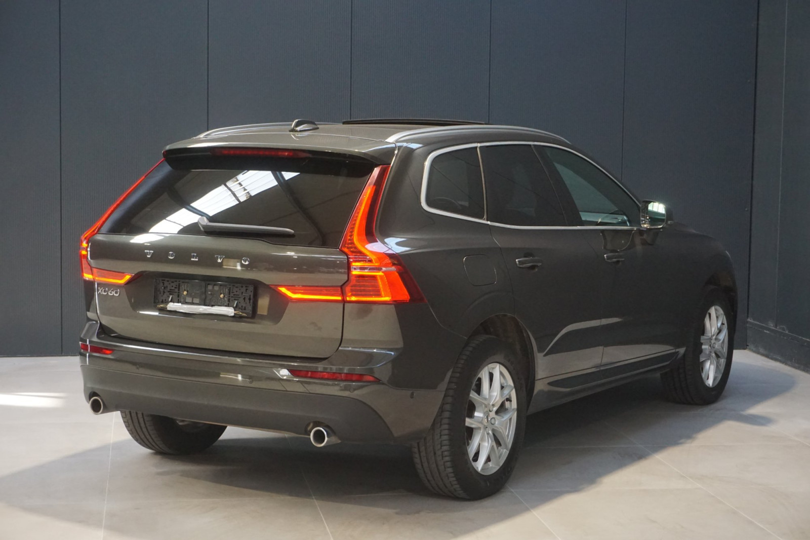 Volvo XC60 Momentum T8 223kW