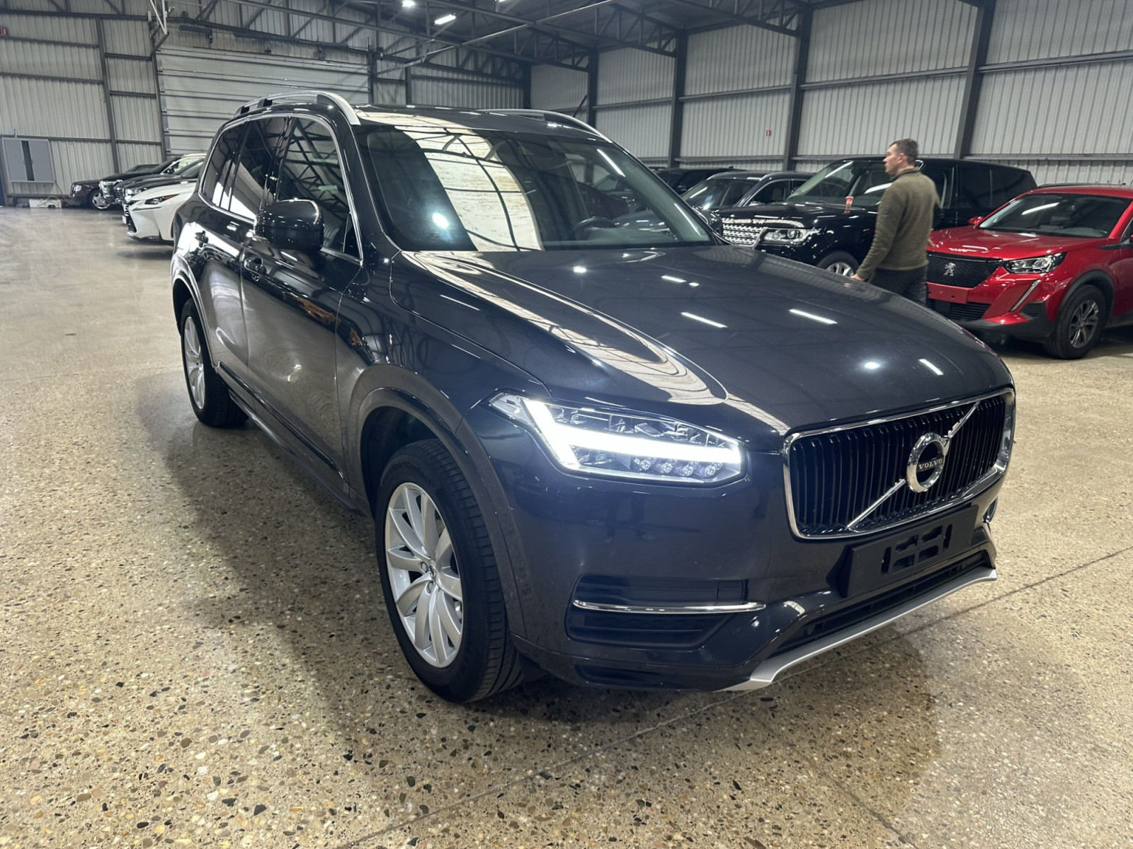 Volvo XC90 Momentum D4 140kW